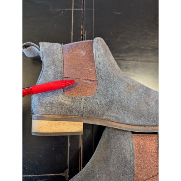 TOMS Ella Chelsea Suede Bootie Gray Metallic Women's 9/EU40 - Picture 10 of 10